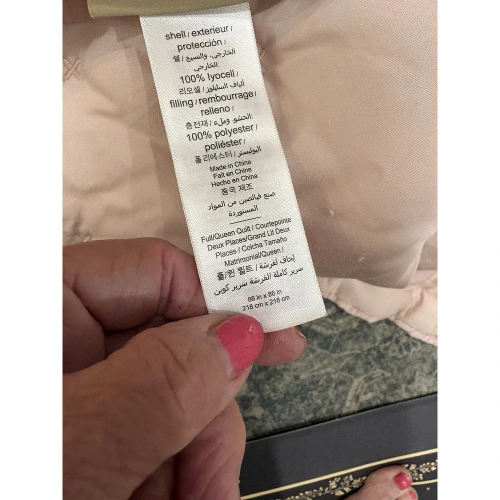 Pottery Barn Dream Super plush Comforter Full/Queen dusty pink cloud NO shams